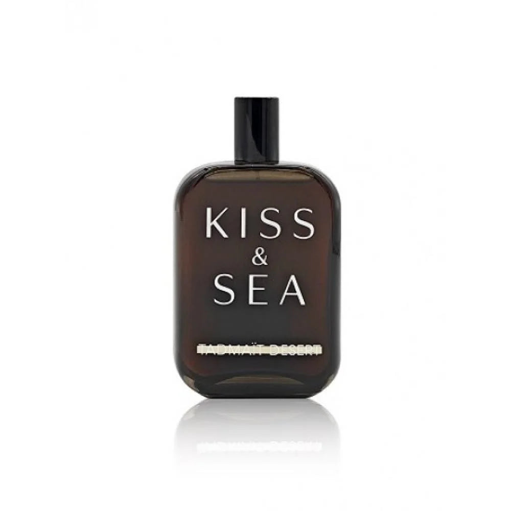 Kiss And Sea Tadmait Desert